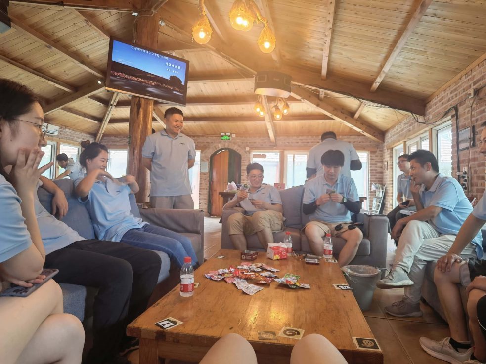 万象周年庆欢聚一堂的万象人