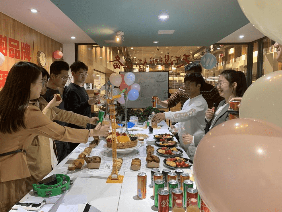 万象生日会花开万象，万物新生
